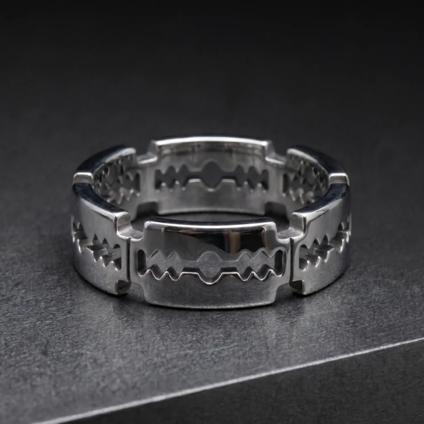 ANILLO VEREDICTO